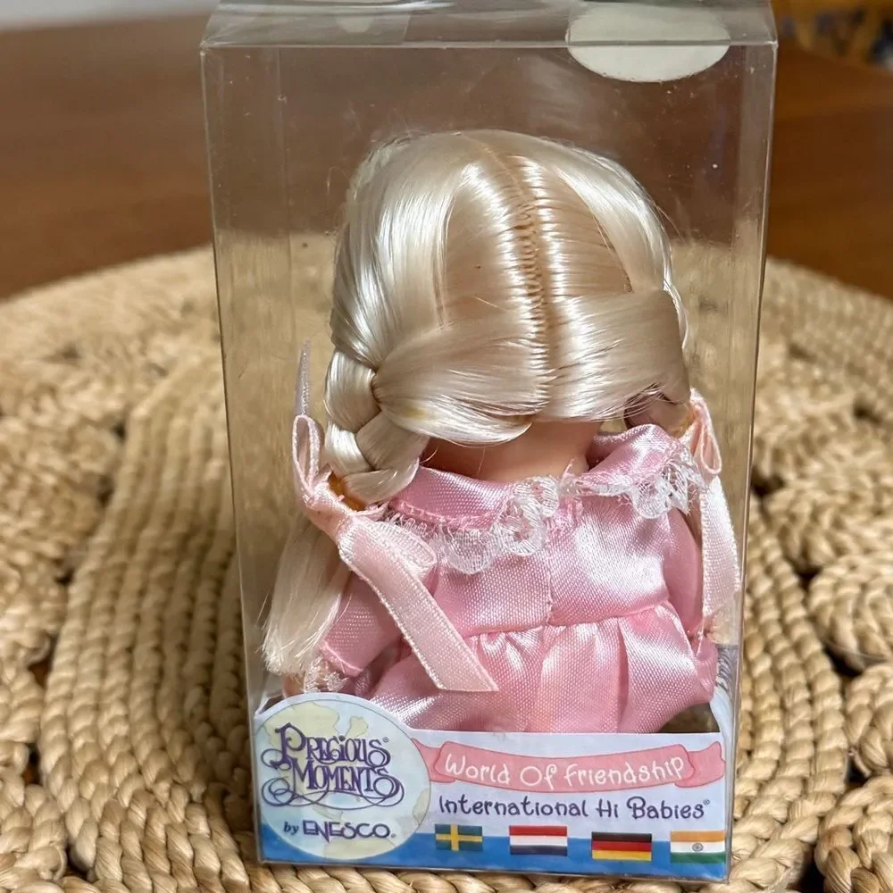 Vintage Enesco Precious Moments Swedish 
